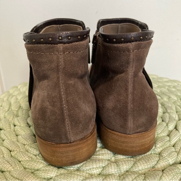 NWOB Italeau Miralda Nut Brown Suede Micro Stud Ankle Booties - Picture 11 of 12